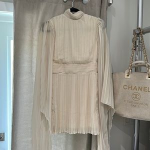 White mini dress long sleeves, never worn (no tags)